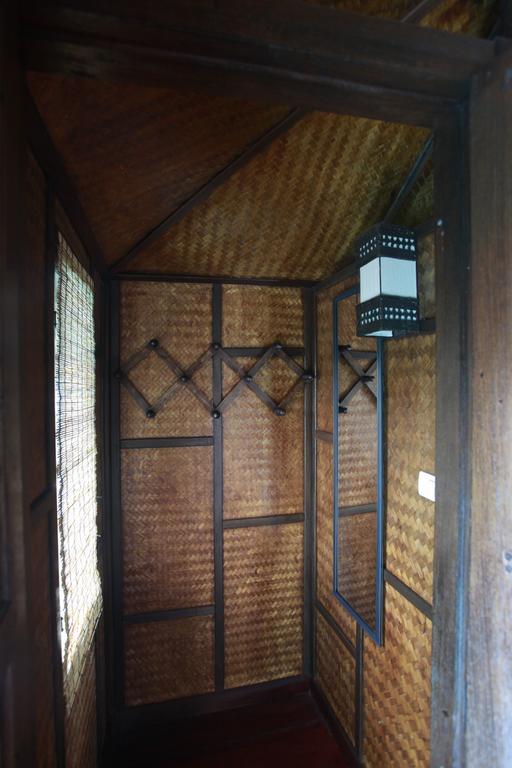 Banyen Villa San Sai Phòng bức ảnh