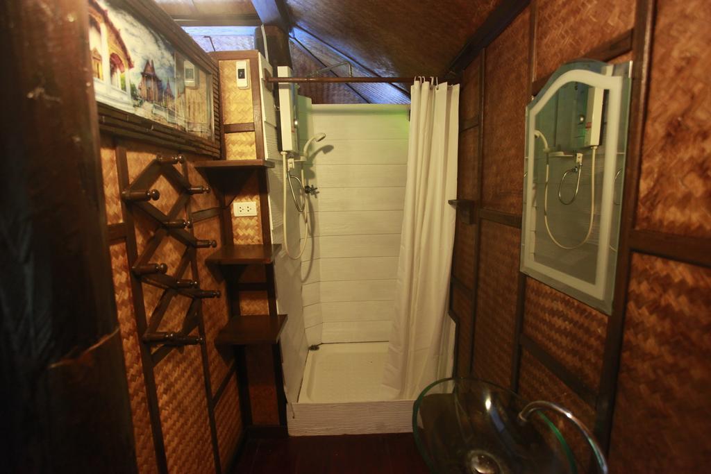 Banyen Villa San Sai Phòng bức ảnh