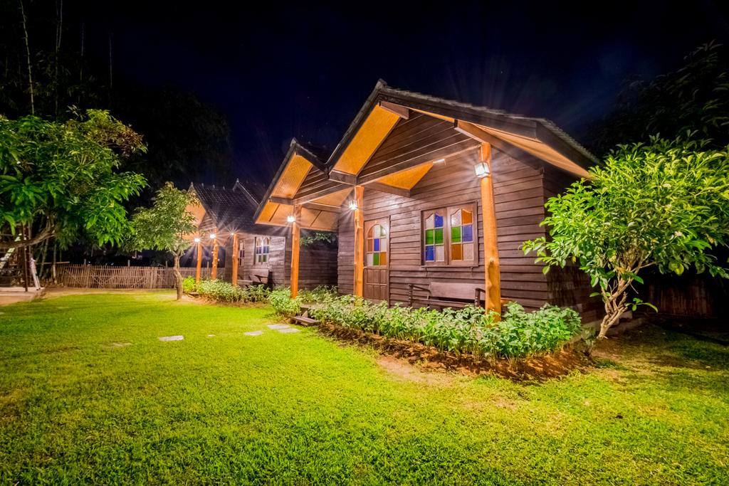 Banyen Villa San Sai Phòng bức ảnh