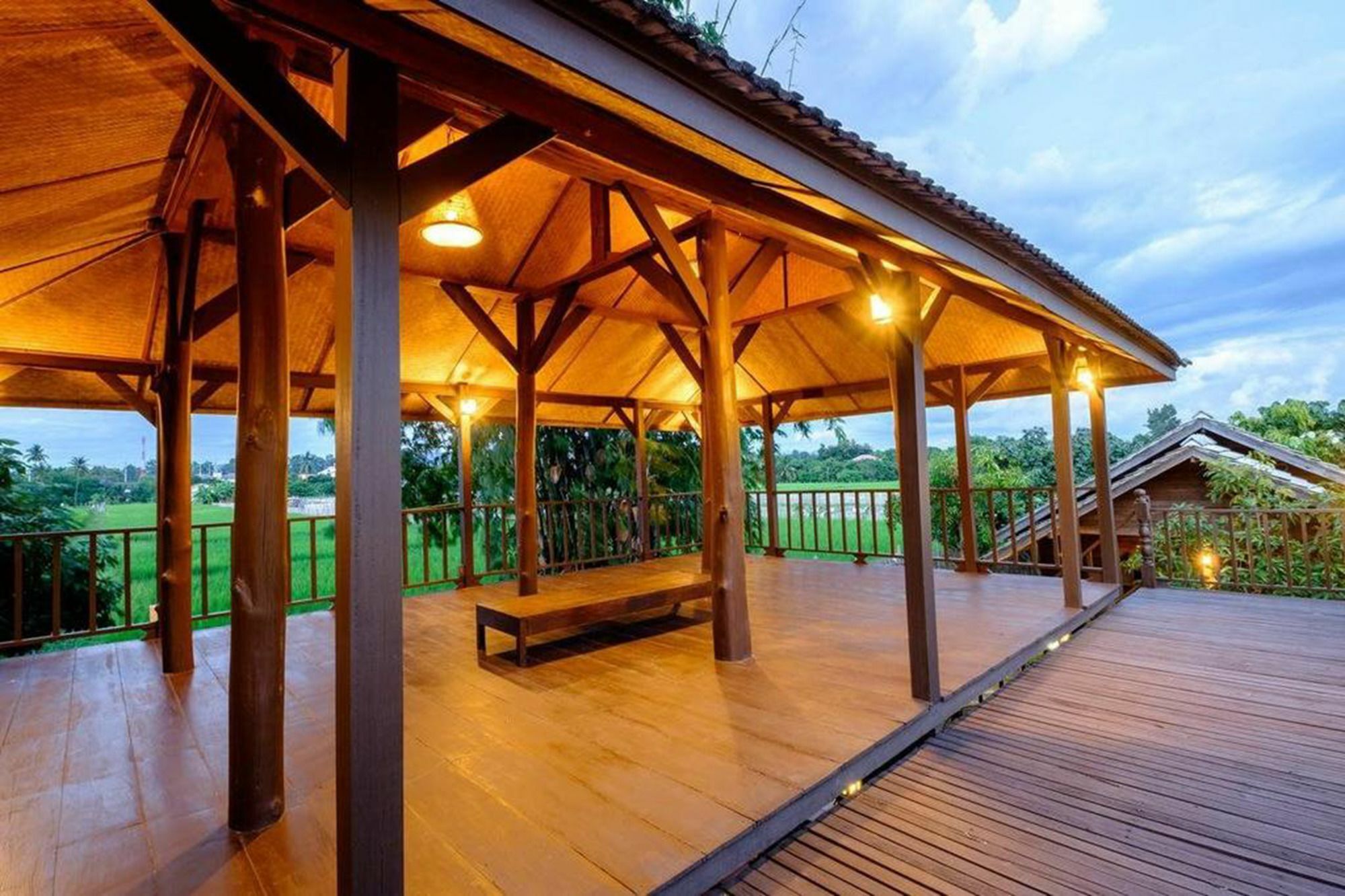 Banyen Villa San Sai Ngoại thất bức ảnh
